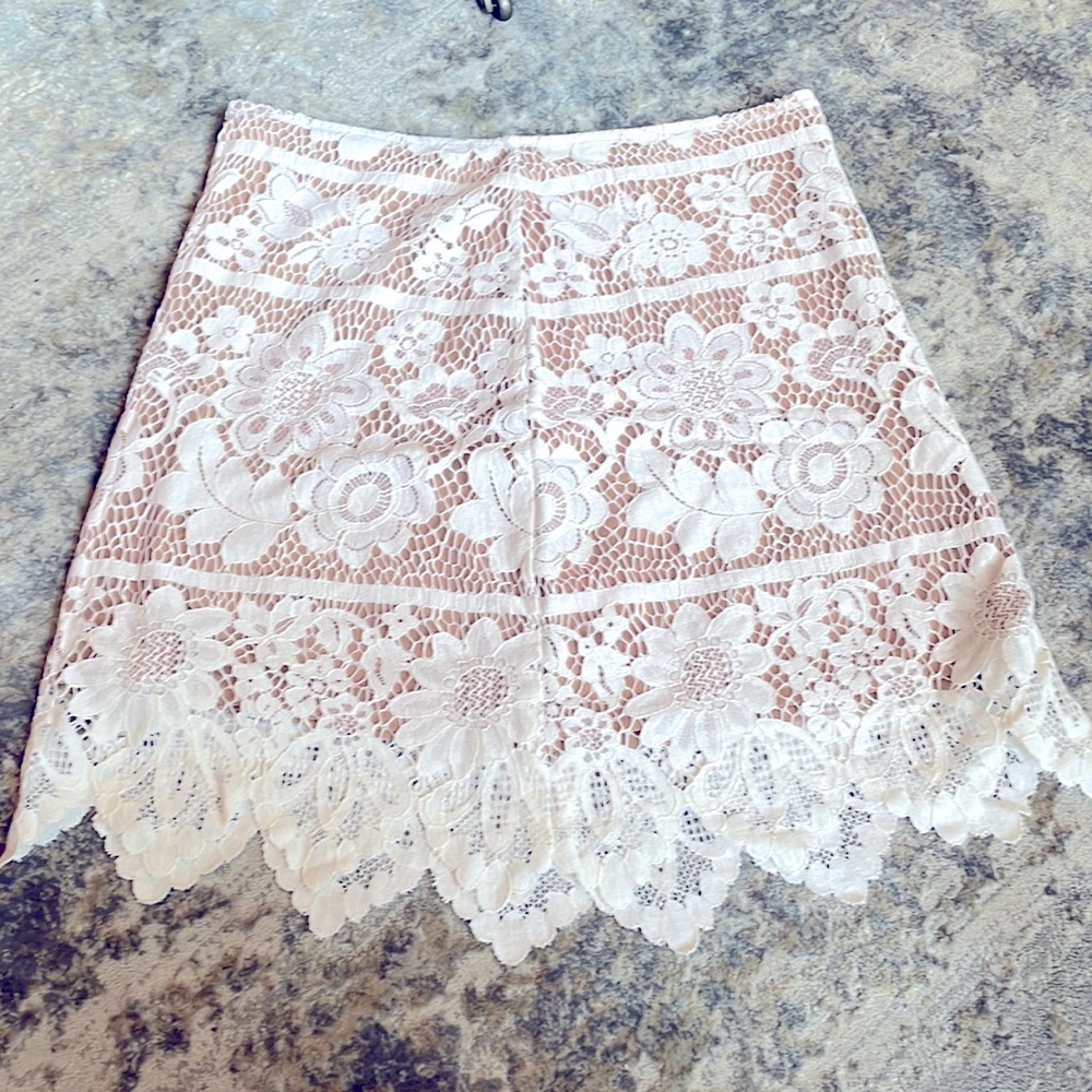 7 for all Mankind, Lace  skirt - Picture 4 of 12
